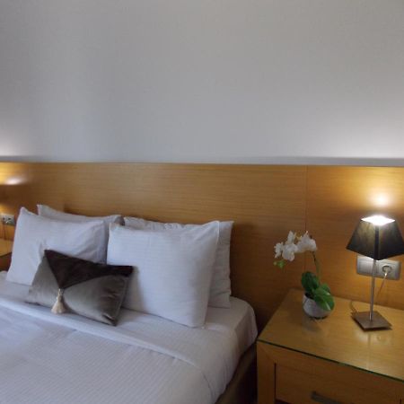 Hotel Alexandros Anchialos エクステリア 写真
