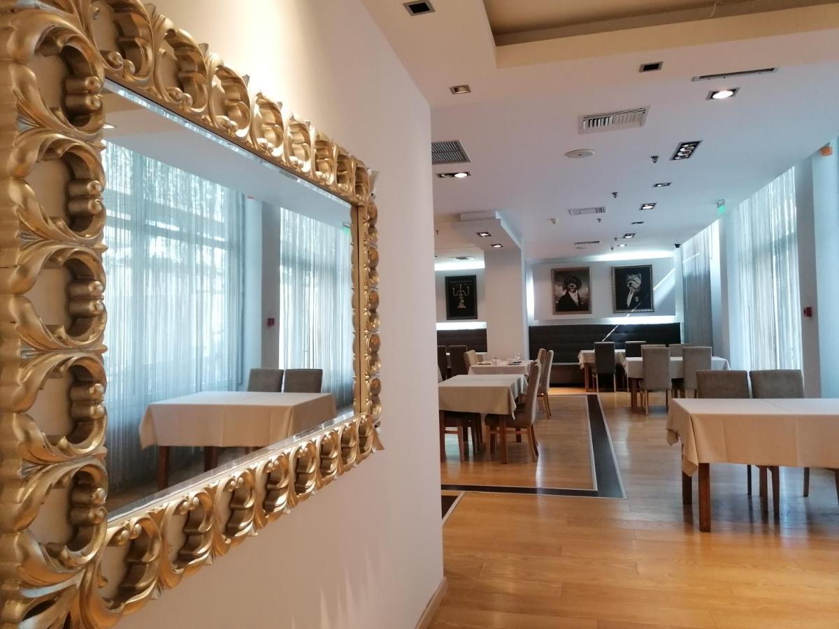 Hotel Alexandros Anchialos エクステリア 写真