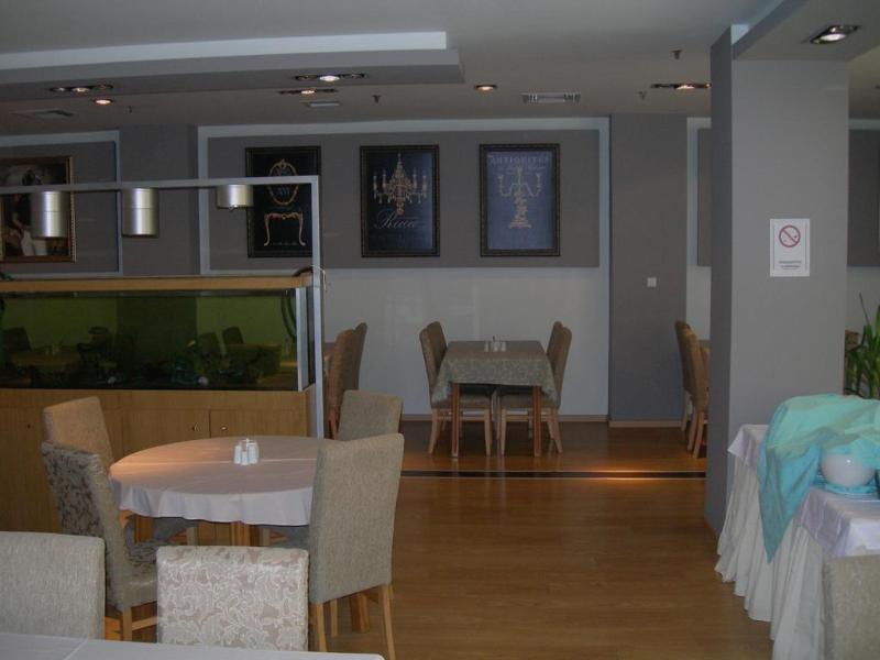 Hotel Alexandros Anchialos エクステリア 写真