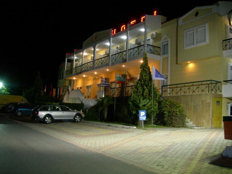 Hotel Alexandros Anchialos エクステリア 写真